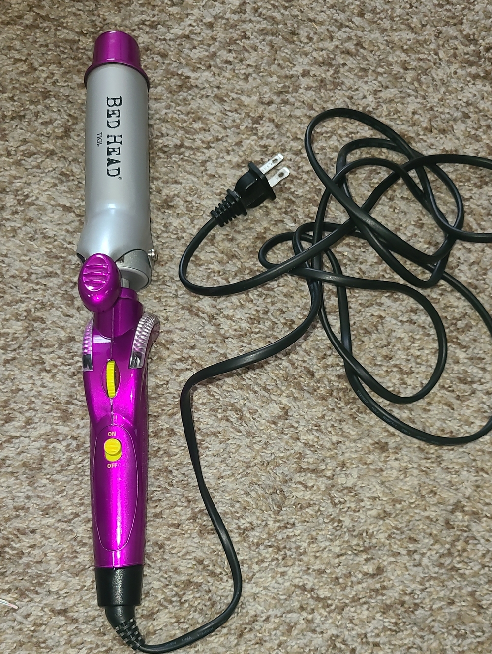 Bed Head Pink Curling Iron